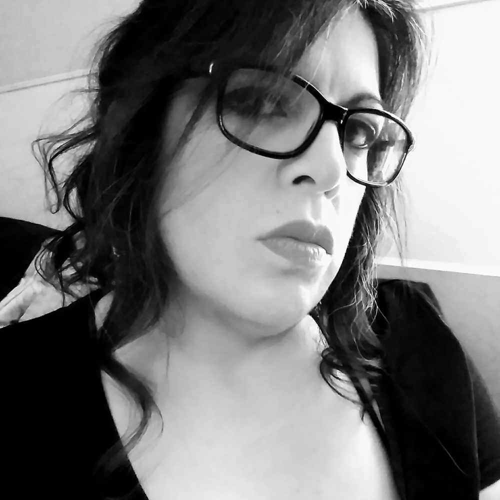 Meet your Posher, Gloria